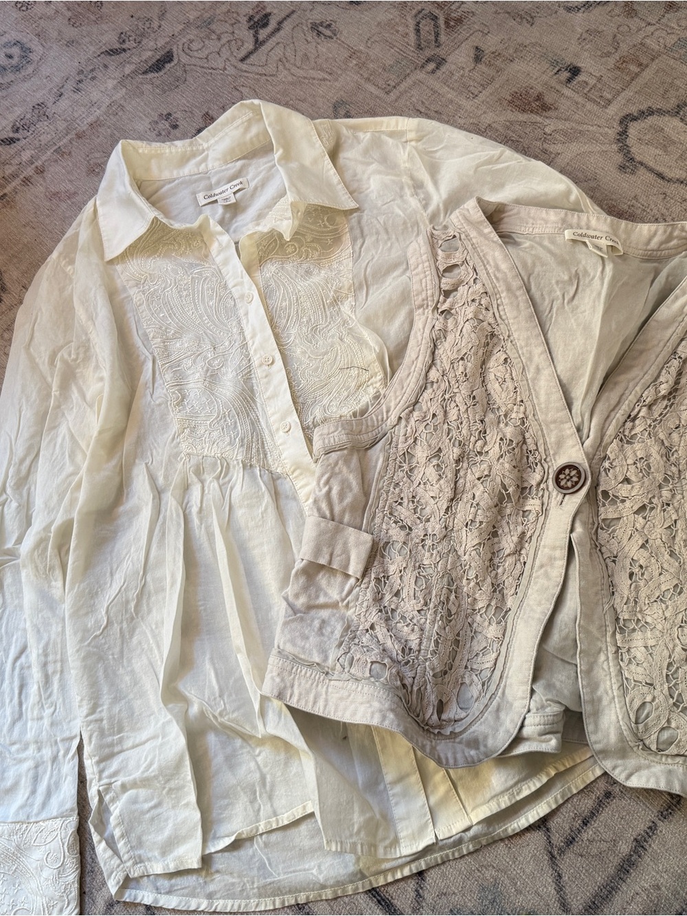 Cold Water Creek Embroidered Button-Front Top & Crochet Vest Size L